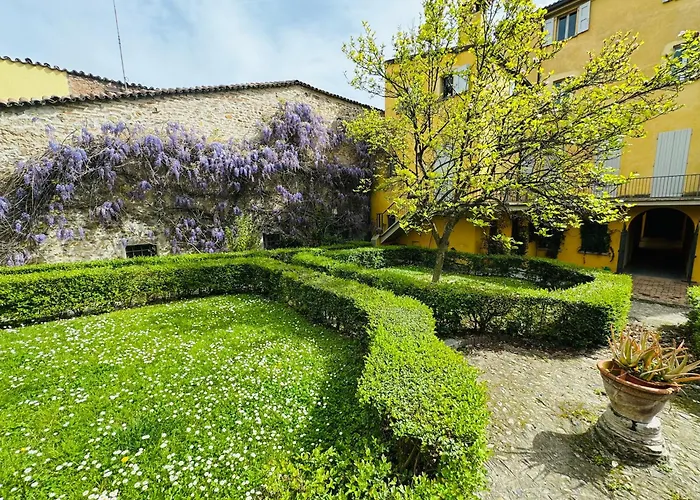 Melograno's House דירה